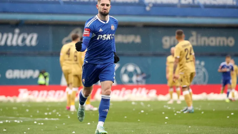 Trener velikana potvrdio interes za Ivanušeca, ali morat će rušiti klupski rekord. Mediji tvrde: 'Želi ići iz Dinama'