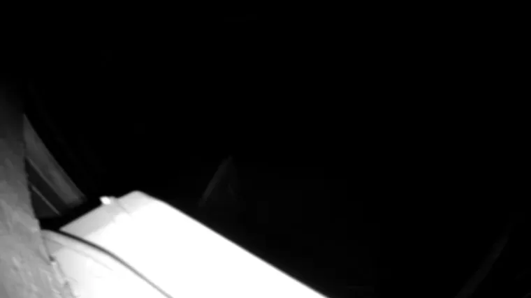 Zapaljen objekt na imanju gdje se snima show slovenske televizije. Donosimo snimke kamera koje su uhvatila počinitelja