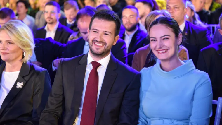 Bradavice prve dame izazvale lavinu komentara na mrežama, oglasio se čak i predsjednik: 'Moram vas razočarati...'