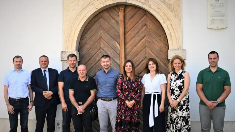 FOI I EFZG POKREĆU ZAJEDNIČKI DOKTORSKI STUDIJ &bdquo;UPRAVLJANJE DIGITALNIM INOVACIJAMA&ldquo;