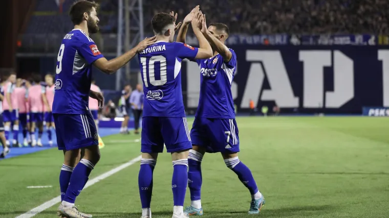 Dinamo minimalnom pobjedom do prvog trofeja u sezoni, derbi obilježile tenzije