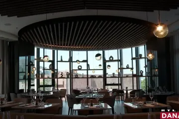 Dalmatia Tower od vrha pa do podzemnih garaža. Lift sve prođe u 50 sekundi, imaju i izvor vode, a nema 13. sobe niti kata