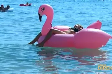 Bili su na krovovima auta i vezani za bove, no flamingosi nisu više u modi. Direkt doznao tko su novi kraljevi plaže