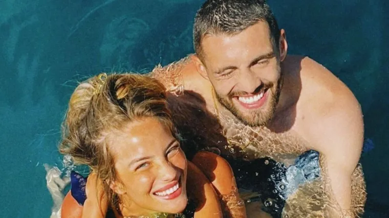 Mateo Kovačić rijetkim fotkama s ljetovanja raznježio Ćorlukinu Franku, 'bacila' je zanimljiv komentar: 'Bože dragi...'