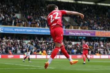 Ovo će vam uljepšati dan: Pogledajte inicijaciju novog napadača Villarreala, pjesma je izazvala ludnicu u restoranu