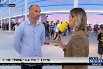 Uoči prve utakmice na najmodernijem stadionu u Hrvatskoj, Ines popričala s legendom Osijeka: 'Neopisivo, ovo je ispunjenje sna'