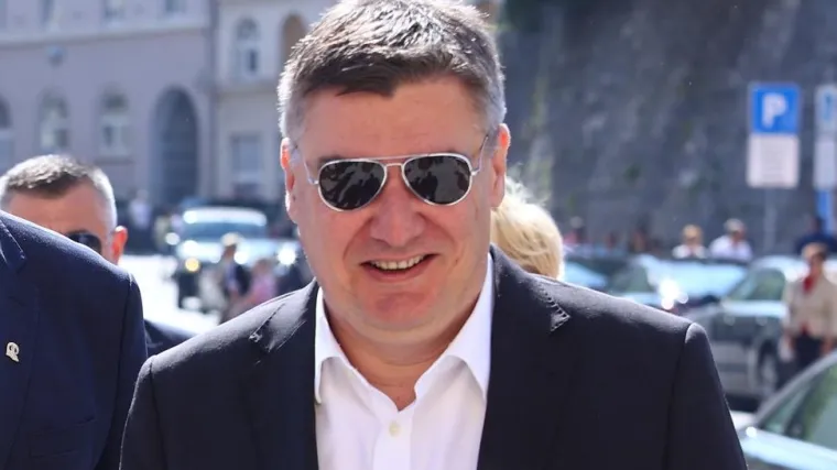 HDZ žestoko udario po Milanoviću: 'Okrenuo je leđa građanima i oti&scaron;ao uživati u ljetnoj rezidenciji'