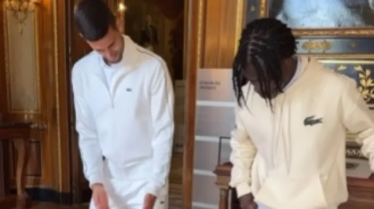 Đokovićev ples uz uličnog plesača apsolutni je hit; Srbi mu poručili: 'Nole, ipak se ti drži tenisa'