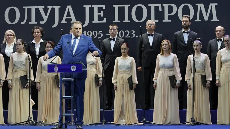 Dodik je ponovno nadma&scaron;io sam sebe, javila se djevojčica s njegove fotke: 'Ja nisam žrtva Oluje, nego genocida u Srebrenici'