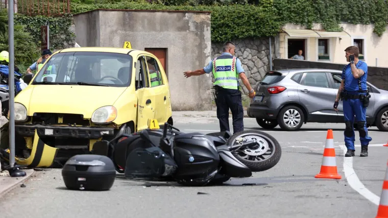 Te&scaron;ka prometna nesreća: U sudaru poginuo motociklist