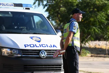 Policija konačno raspetljala plan četvorke! Uhićen dvojac koji je naložio zapaljenje vozila