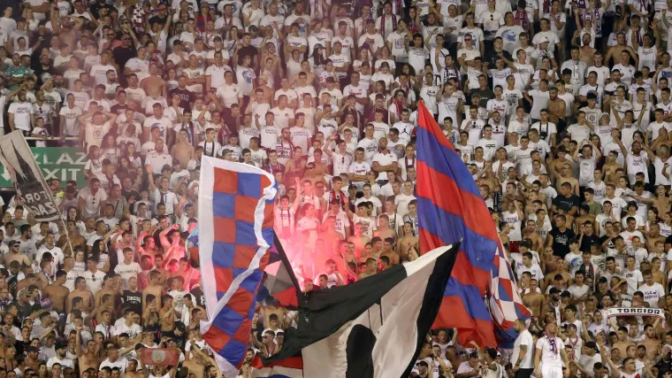 Detalj koji niste mogli vidjeti u direktnom prijenosu: Nećete vjerovati &scaron;to je Torcida napravila s dresom Partizana