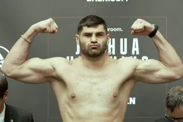 Napetost se mogla rezati nožem: Hrgović se nije rukovao s protivnikom, samo ga je 'strijeljao' pogledom