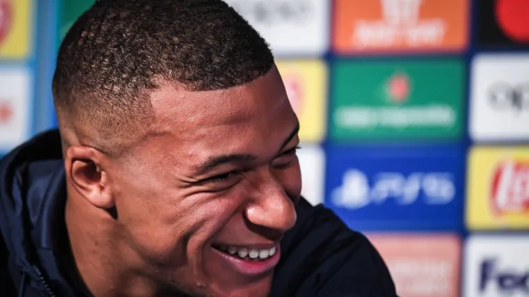 Klyian Mbappe vraćen u momčad PSG-a, potpisat će novi ugovor?