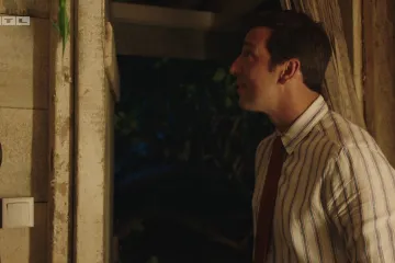 Dolazi do velikog obrata u slučaju, a detektivu Nevilleu se izjalovi poziv na spoj