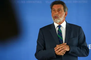 Fuchs: 'Nemamo preporuku da se zabrane maturalna putovanja u Grčku'
