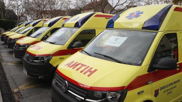 Turist u Trogiru za rođendan zavr&scaron;io na Hitnoj: 'Žalosno je uopće &scaron;to nas &scaron;okira ono &scaron;to je normalno nekada bilo'