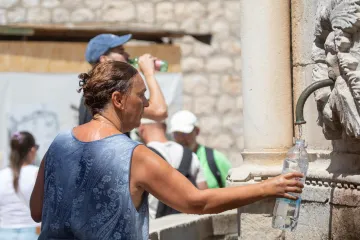 Nema kraja vrućinama i sparinama. Za jedno područje i dalje na snazi crveno upozorenje