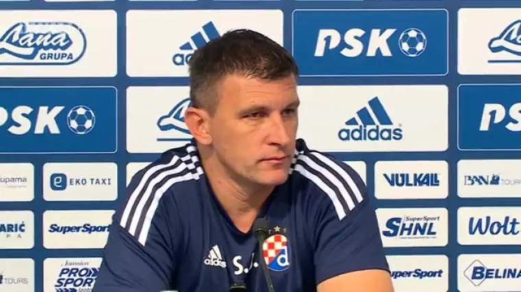 Jakirović najavio Spartu: 'Livaković sutra brani, a Boysi su 12. igrač'