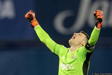 Livaković se emotivnom porukom na poluvremenu oprostio od navijača