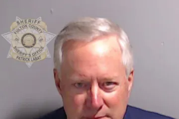 Trumpov bivši pomoćnik Meadows predao se vlastima. Isto bi trebao učiniti i Trump