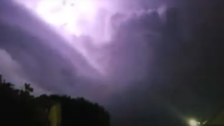 Oluja pogodina Istru, negdje palo i do 100 mm ki&scaron;e: DHMZ poslao novo upozorenje!