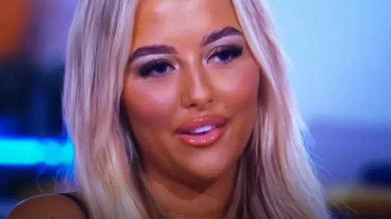 Svi su zinuli kad se atraktivna plavu&scaron;a pojavila u studiju hit reality showa: 'Ja sam najspretnija s jezikom...'