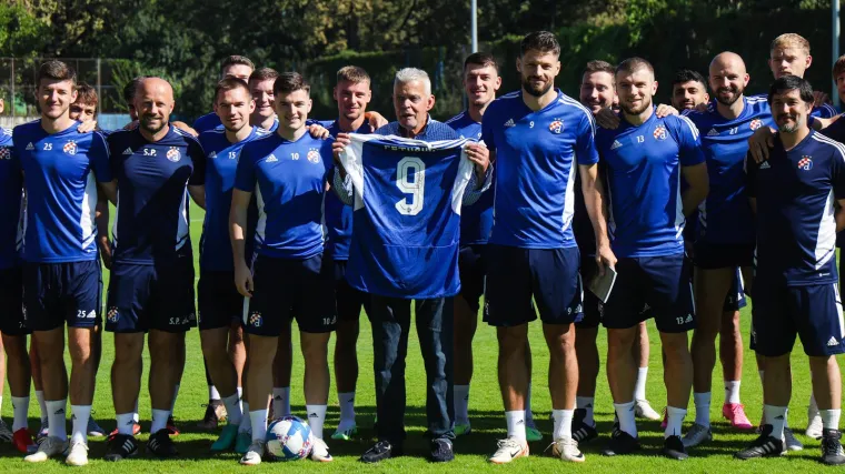 Prije par dana u suzama pričao o ljubavi prema Dinamu, a danas je pozvan na trening