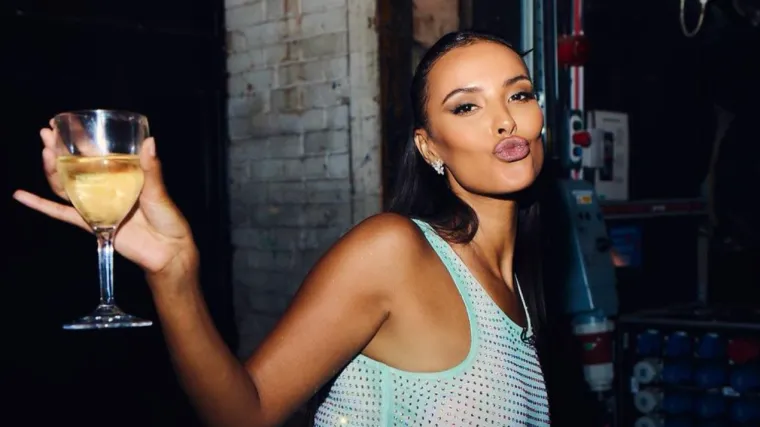 Maya Jama se utegnula u najužu haljinu ikad: Pogledajte u čemu će osvanuti u studiju, publici neće biti lako