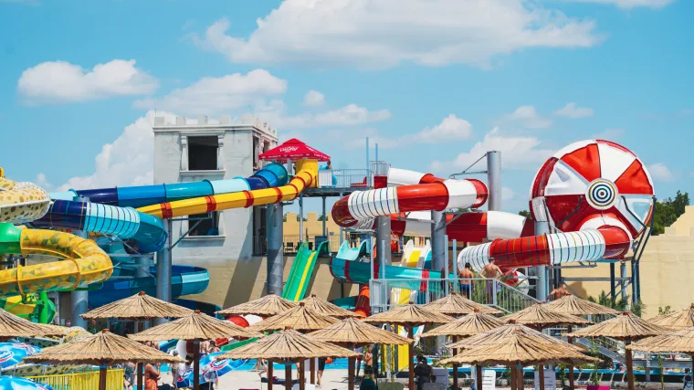 Hrvatski Dalmaland novo je hit mjesto za rujansku zabavu: pogledajte &scaron;to vas sve čeka  i to uz niže cijene!