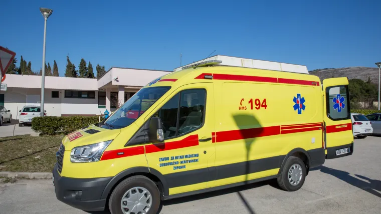 Vozačica (61) se zaletjela u auto, ozlijeđeni beba i trogodi&scaron;nje dijete, drugi vozač pokosio dijete na pje&scaron;ačkom