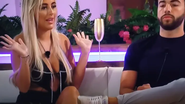 Burna svađa Sammyja i Jess: Ona vrištala na njega i rekla mu da se ponaša kao pelenaš