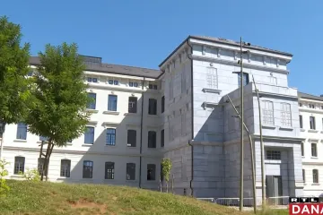 U Rijeci pakiraju i sele na tisuće knjiga u nove prostore gradske knjižnice: 'Konačno bez vlage i podruma!'