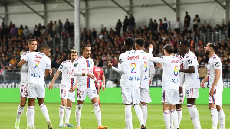 Dva Hrvata ostala bez trenera: Velikan tone sve dublje, prijeti mu čak ispadanje iz lige