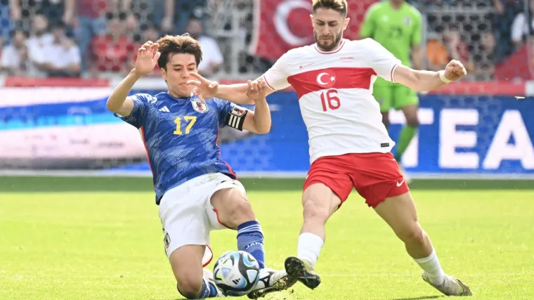 Prijetnja su Hrvatskoj na putu do Eura, a Japan ih je razbio; Mnogi traže smjenu izbornika, on poručuje: 'Idemo na EP'