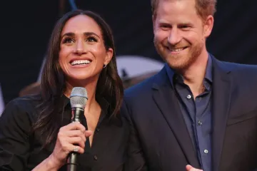 Princu Harryju konačno se pridružila Meghan Markle, a svi su odmah počeli komentirati njihovu neverbalnu komunikaciju