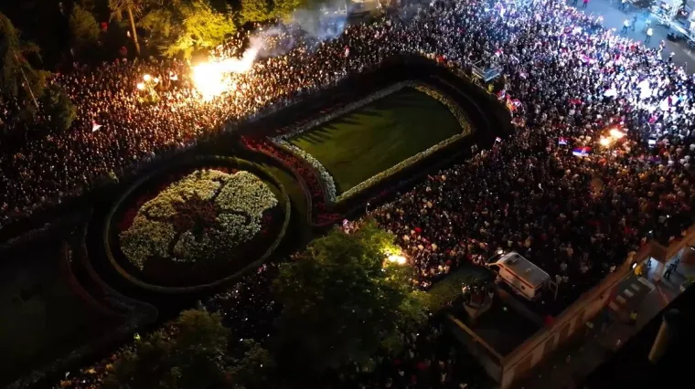 Beograd je u utorak navečer 'gorio': Pogledajte kakve su scene snimljene dronom iz zraka