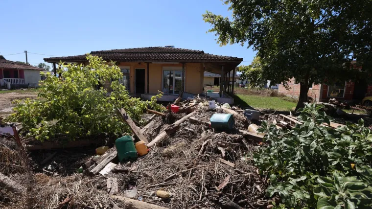 Mladenci iz Austrije poginuli na medenom mjesecu u Grčkoj: Bujica odnijela bungalov u koji su se sklonili od nevremena