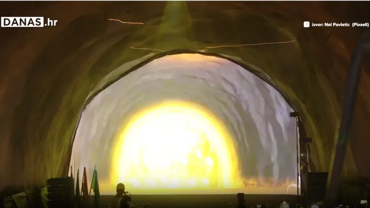 Zavijanje sirena, oblak prašine i glasno 'bum': Ovako je probijena druga cijev usred tunela Učke