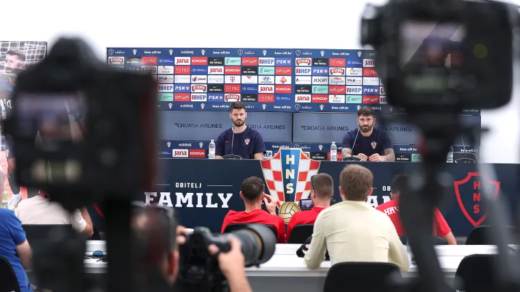 Markan vi&scaron;e nije Bog, a sjever Maksimira je prvi put skandirao Petkoviću