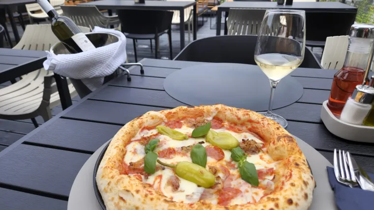 Zagreb je dobio novo mjesto za vrhunsku pizzu, ali i za vrhunsku zabavu