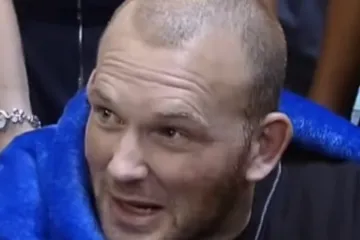 Nevjerojatno je što sve ljudi rade svojem tijelu: Muškarac živio pod vodom deset dana, kada je izašao van, sav se izobličio