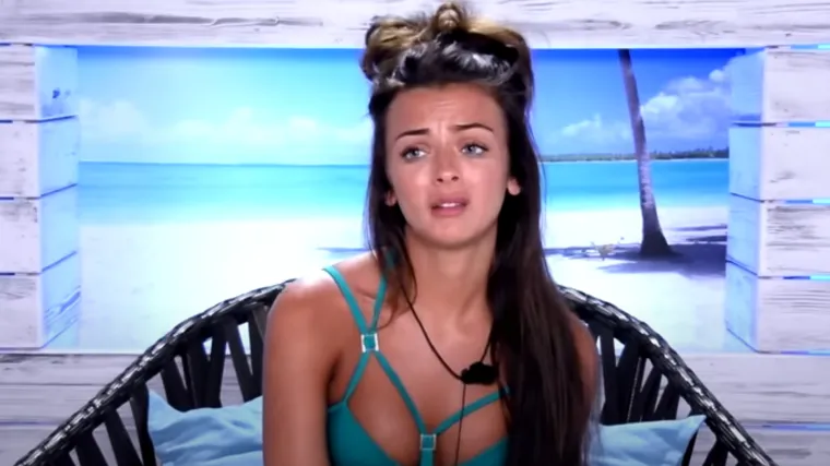 Ova zvijezda je poprilično opasna: U realityju se ponaša kao svetica, a mi smo iskopali njezine najgore trenutke