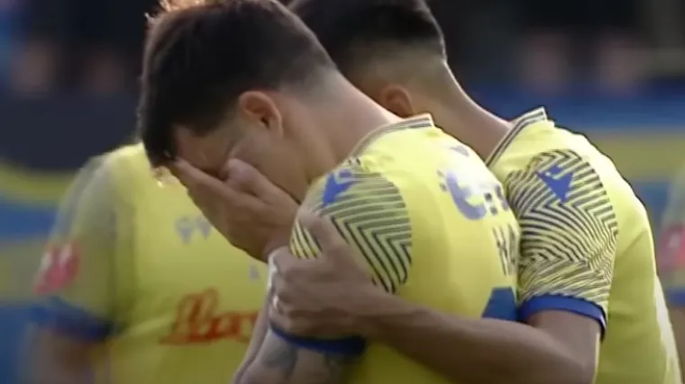 Nakon stravične ozljede u nevjerici se primio za glavu: Rasplakao se igrač koji mu je uklizao, pogledajte kako mu izgleda noga