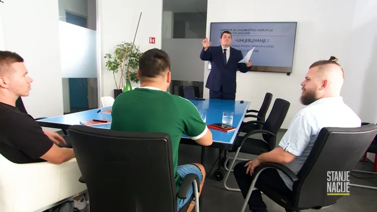 Tečaj za uhljebe: Što ste nesposobniji, bit će vam lakše i zaradit ćete više. I ne zaboravite se učlaniti u stranku