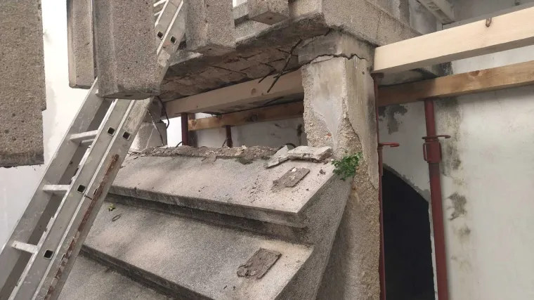 Uru&scaron;ilo se stubi&scaron;te zgrade na Rabu, vi&scaron;e osoba ozlijeđeno, one zarobljene spa&scaron;avali vatrogasci