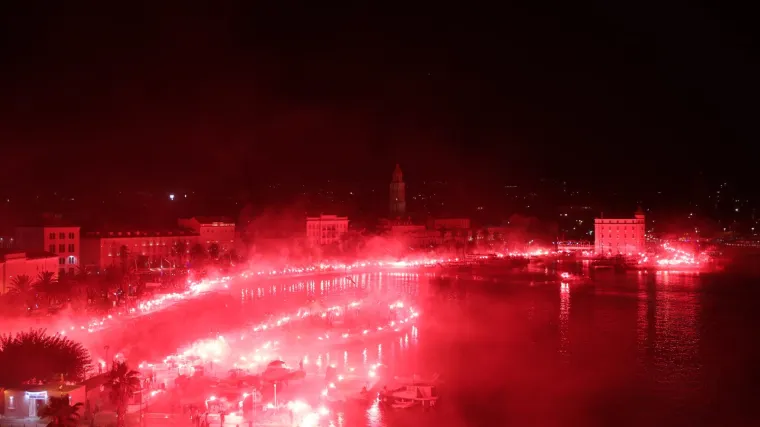 Torcida napravila '&scaron;ou' na Rivi uoči derbija na Poljudu