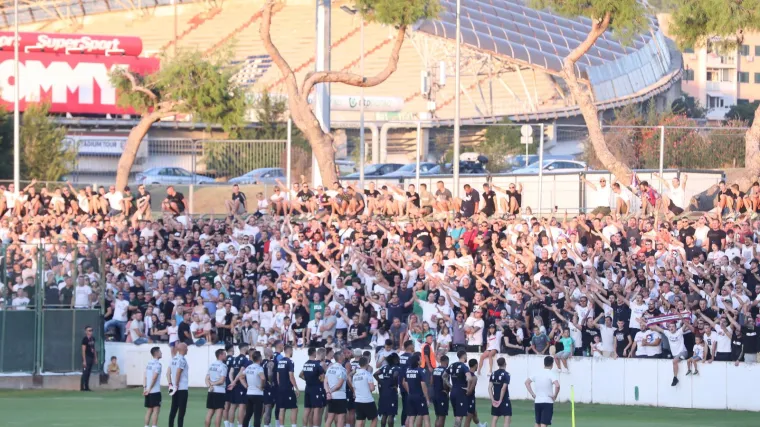 'Ako gledamo nogometno, nitko nije u prednosti za dana&scaron;nji derbi'