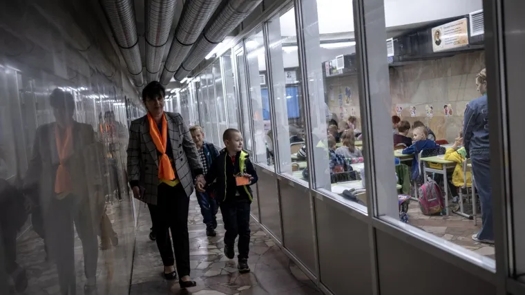 Ove &scaron;kolske godine krenuli su učiti u stanicama podzemne željeznice, a uskoro će dobiti i prvu podzemnu &scaron;kolu