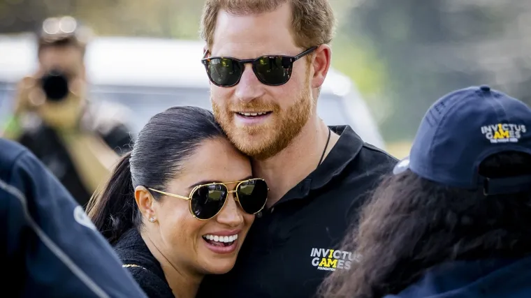 Princ Harry potajno priželjkuje svoj stari život natrag? 'Meghan je frustrirana, očajna i drži ga pod kontrolom'
